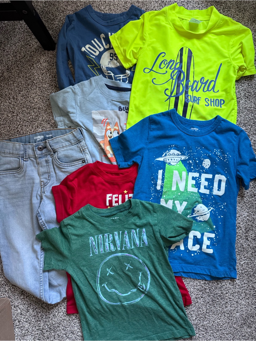 Boys Size 5 Bundle of 7 Nirvana-Bluey-OshKosh-Wondershop-Carter’s Graphic Tee